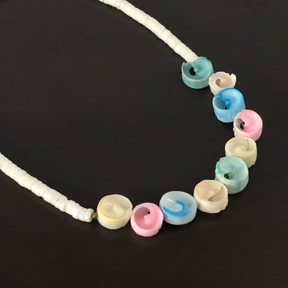 Vintage Dyed Mother of Pearl & Puka Shell Necklace